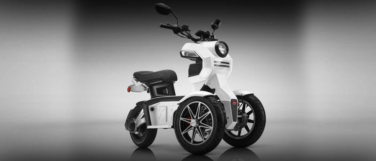 Meet The iTank, The Three-Wheeled Scooter Of The Future