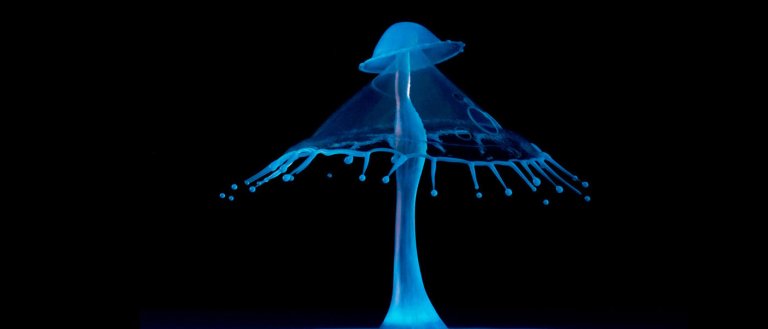 Liquid Light: Scientists Unite Light and Electricity to Make Electronics Smaller and Faster