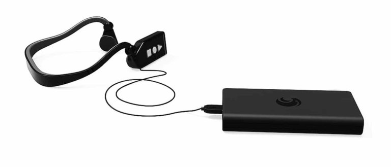 New AI Powered Wearable Can Help the Blind Read and Navigate