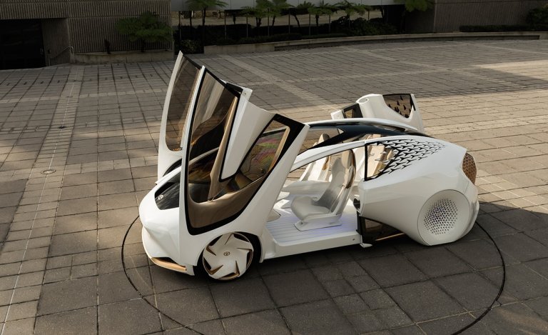 Toyota’s Futuristic Concept Car Comes With Wings and a Built-In AI