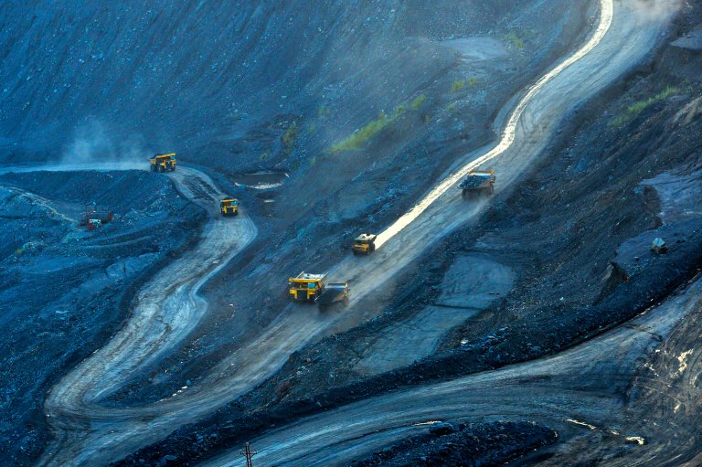 Truck Drivers Can Now Control A Fleet of Vehicles From Over 3000 Miles Away
