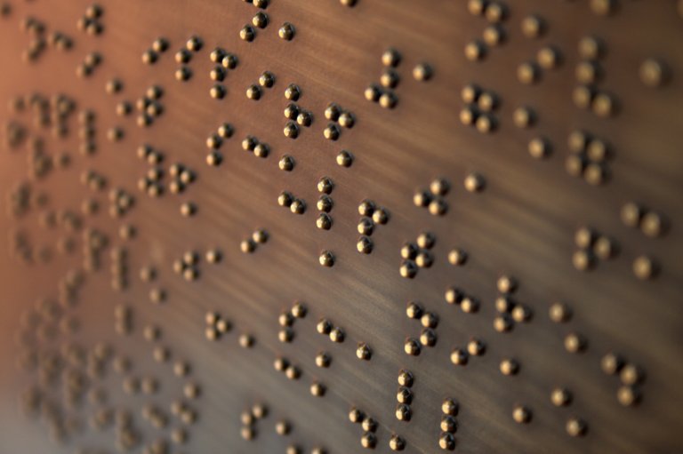 tactile braille translator tactile braille device