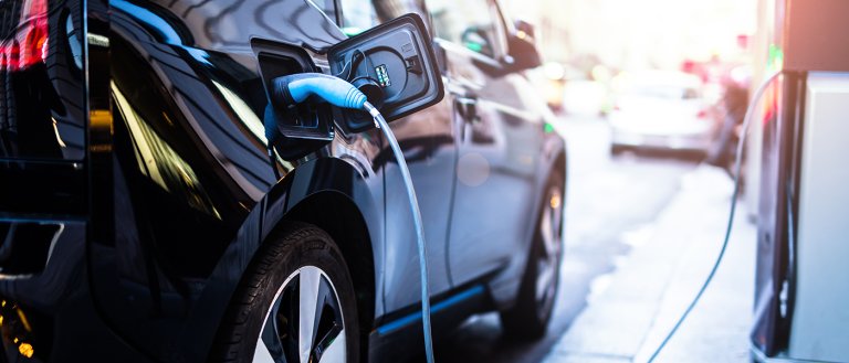 Experts Predict EVs Could Be Cheaper Than Gas-Powered Cars by 2030