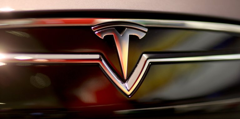 apple tesla elon musk autonomous vehicles