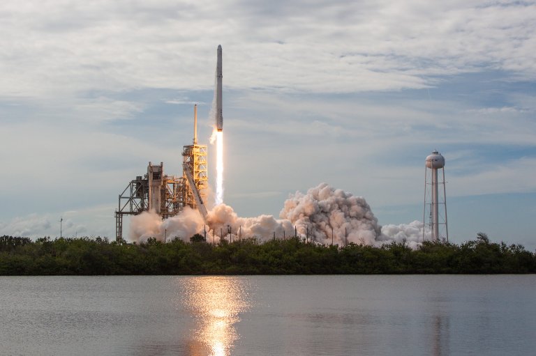 SpaceX Just Transformed Space Flight, Launching Two Rockets in 48 Hours