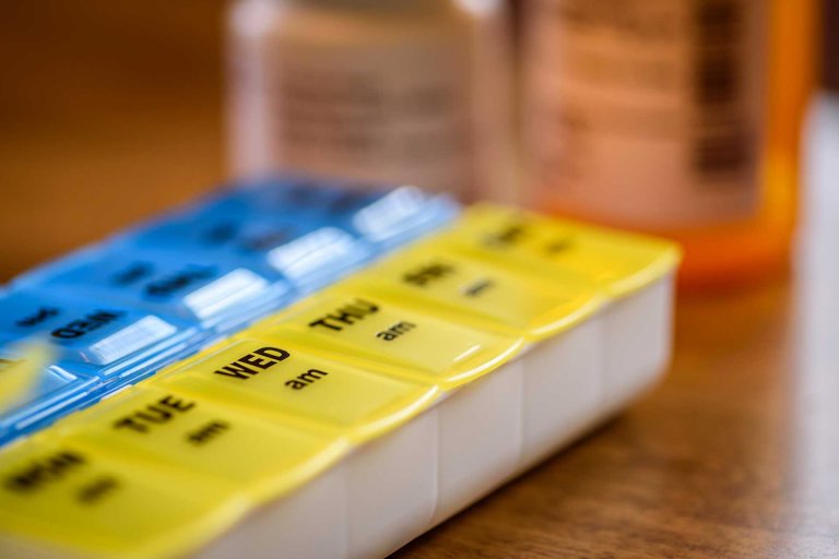 Scientists Find that Monthly Injections are Better than Daily Pills at Fighting HIV