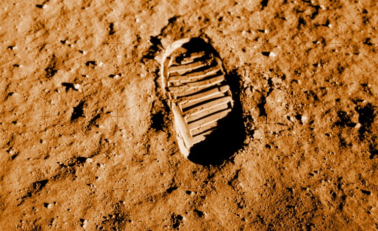Vice President Pence To Lead National Space Council and Get U.S. to Mars