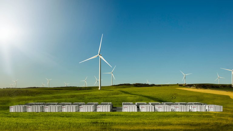 Elon Musk Reveals Deep Coal Divide in Energy-Strapped Australia