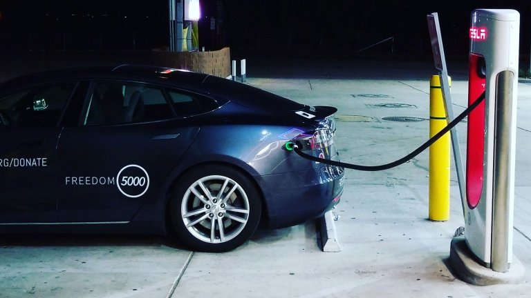 Two Guys Just Drove a Tesla Model S From California to NYC in a Record Breaking 52 Hours