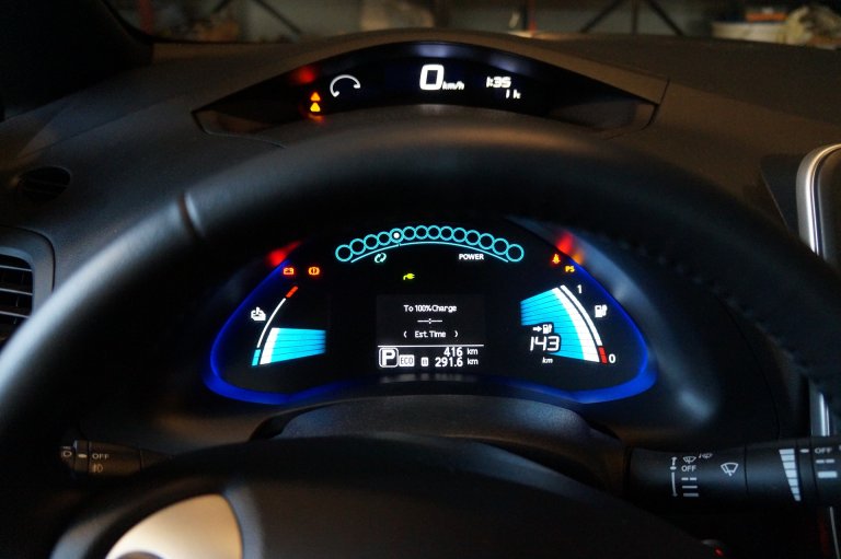 The Wireless Charging of Moving Electric Vehicles Just Overcame A Major Hurdle