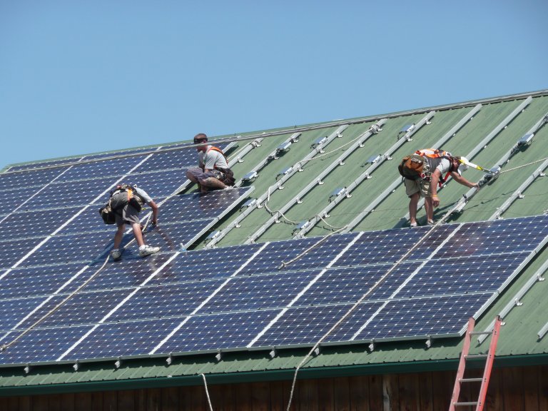 Rooftop Solar Provides a Record-Breaking 48% of South Australia’s Power
