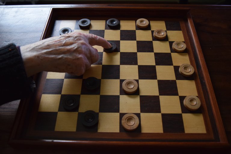 We Can Extend Human Life By Slowing Aging, But We Can’t Stop It