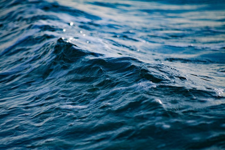 A New Material is Able to Create Hydrogen Fuel From Seawater