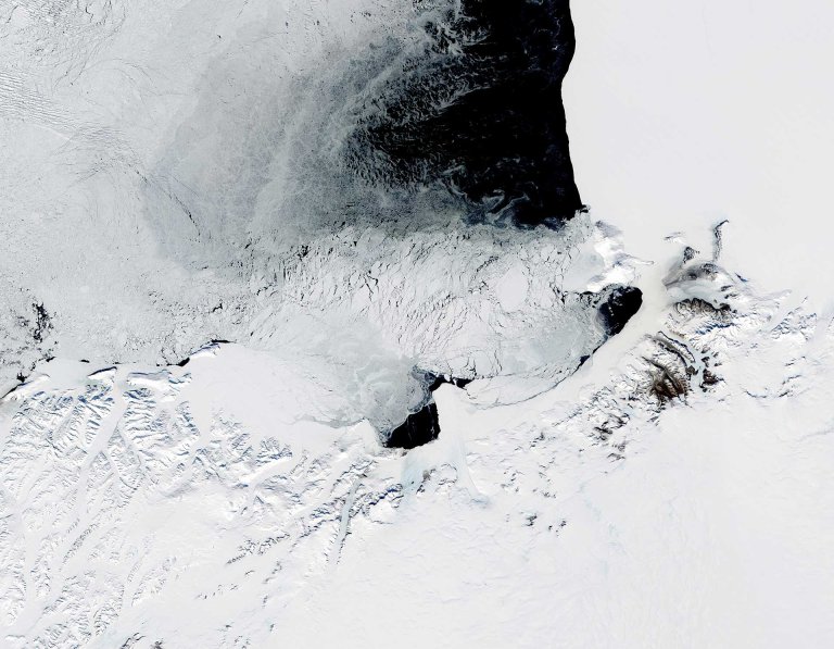 hole in Antarctica's ice