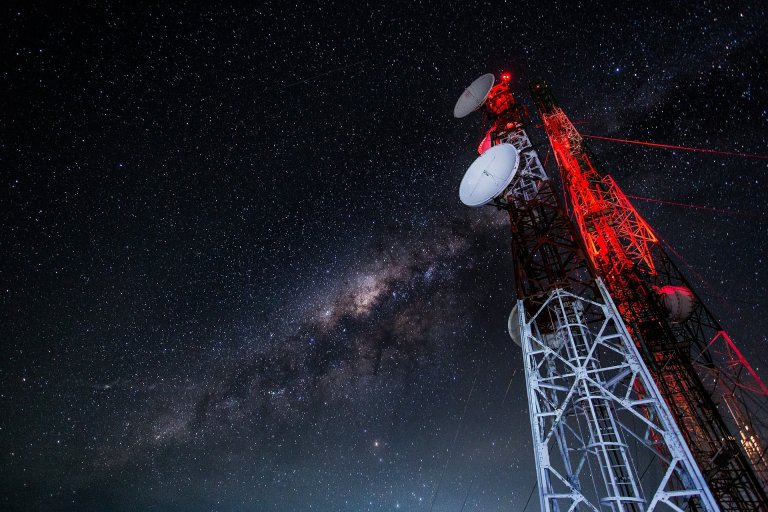 Elon Musk Teased the Idea of Getting an Internet Connection on Mars