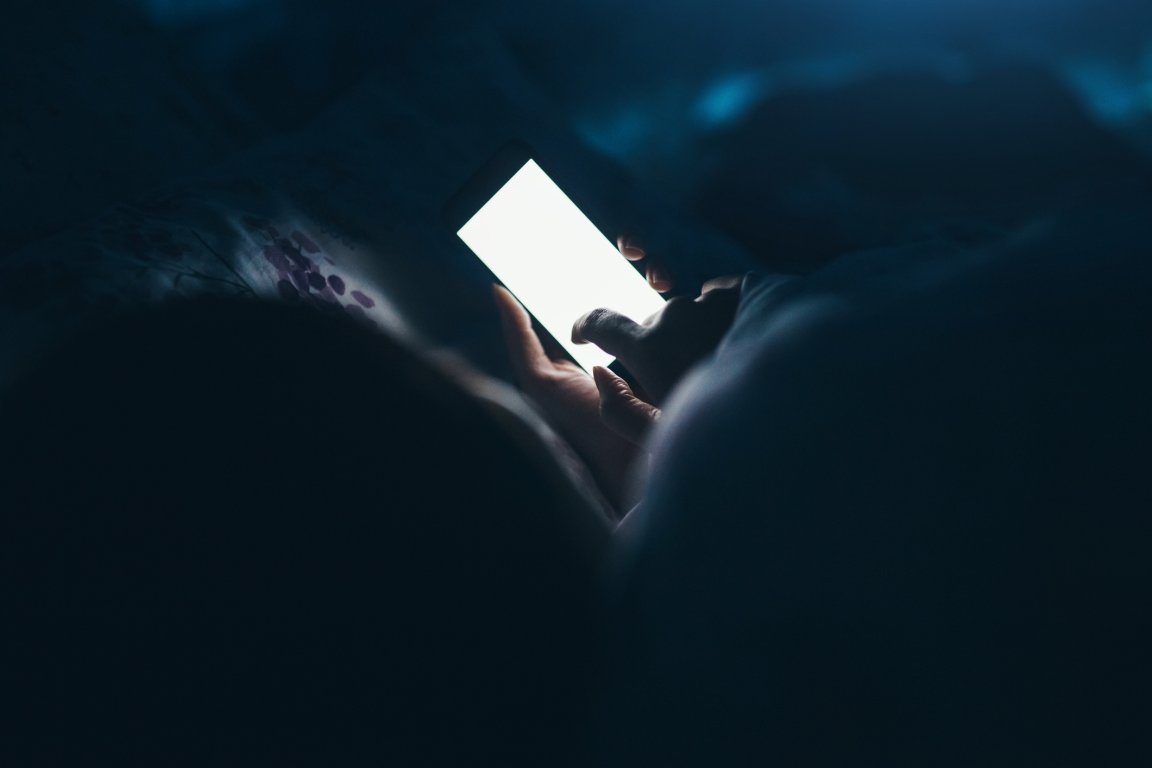 smartphones addiction magnetic resonance spectroscopy