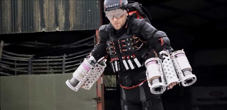 A Real-Life “Iron Man” Jet Pack Just Smashed World Speed Records