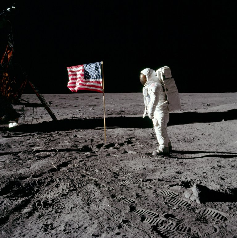 Trump Just Signed a Directive to Send US Astronauts to the Moon