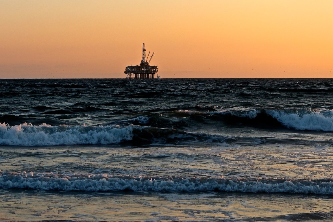 deepwater horizon oil fossil fuels
