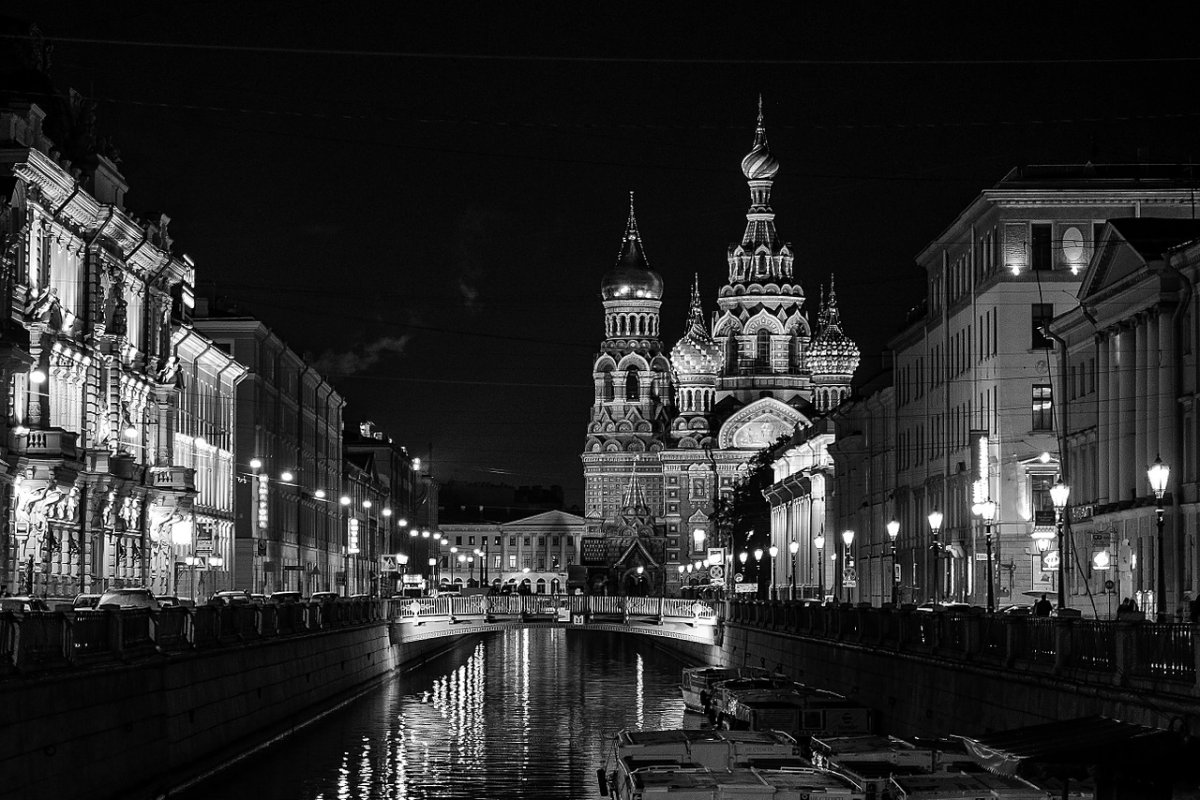 Despite previous public disdain for cryptocurrencies, Russia begins development of the cryptorouble. Image Cretid: MariaShvedova / Pixabay