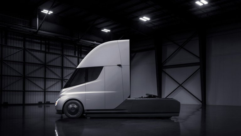 A Tesla Semi Prototype Spotted in California is Swift, Sleek, and Silent