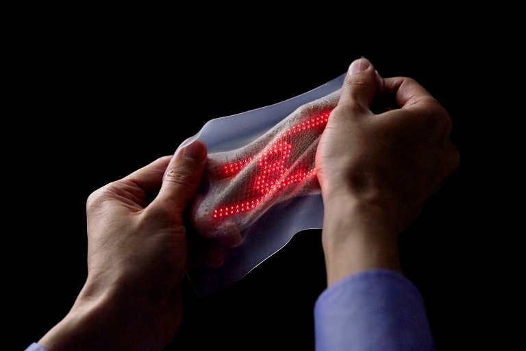 An Ultrathin, Super-Stretchy Nanomesh Skin Display is the Future of Wearables