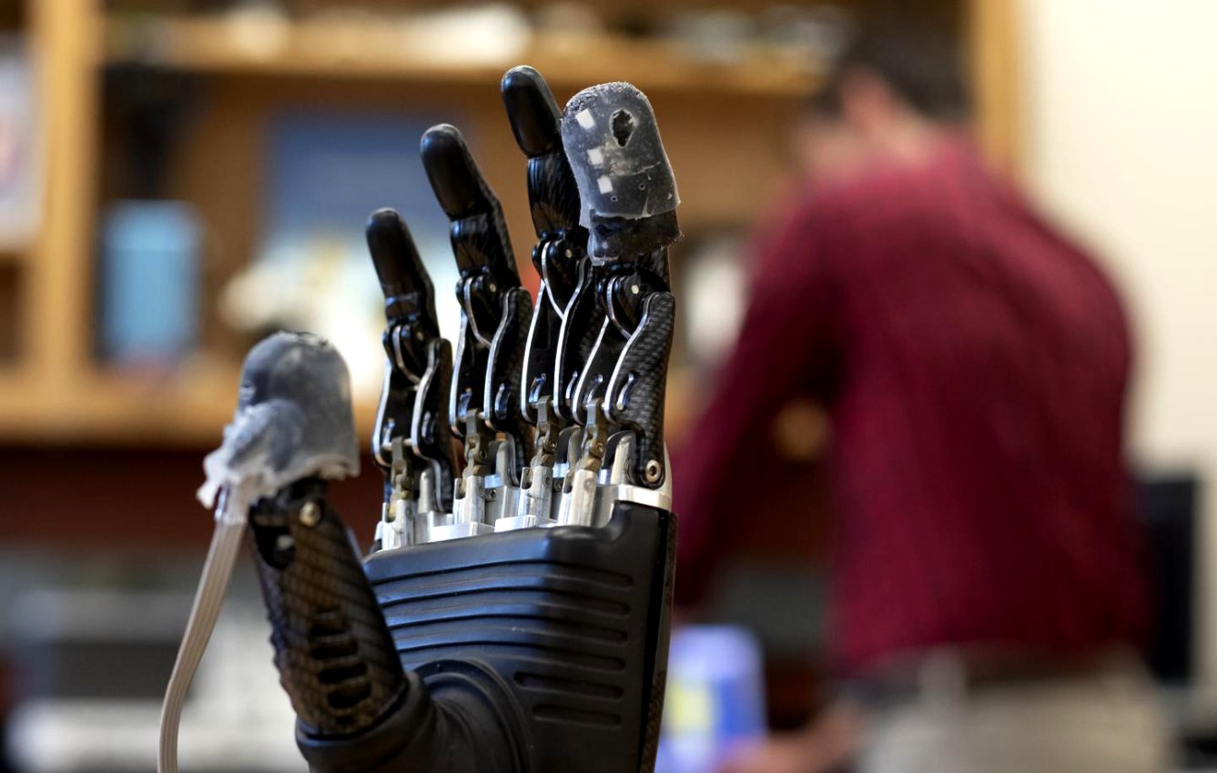 Electronic Skin Lets Amputees Feel Pain Through Their Prosthetics