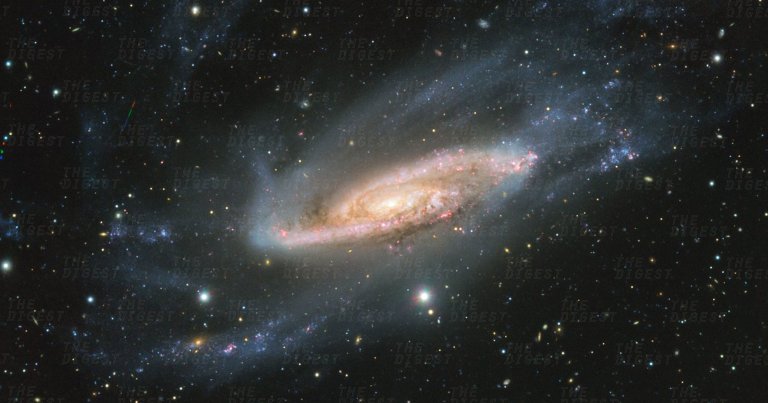 Check Out This Stunning Image of a Far-off Galaxy