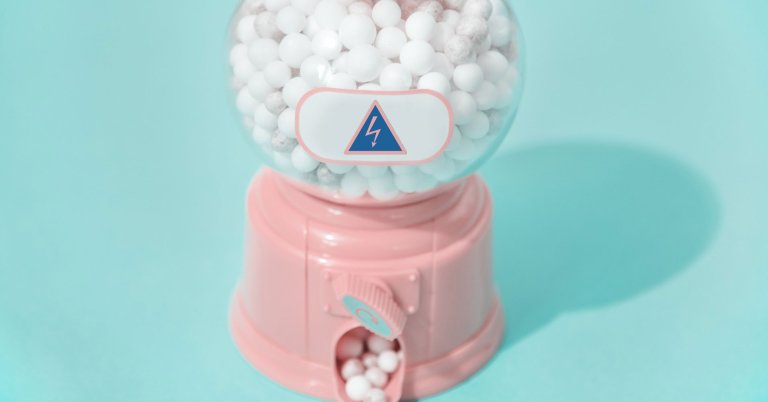 This Electric Chewing Gum Never Runs out of Flavor