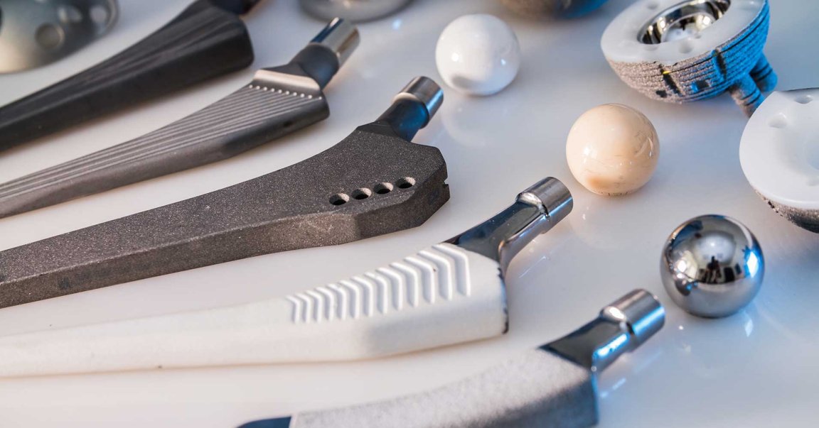 Regulators are doing little to stop medical implants from injuring and killing thousands of people across the globe, according to a new report.