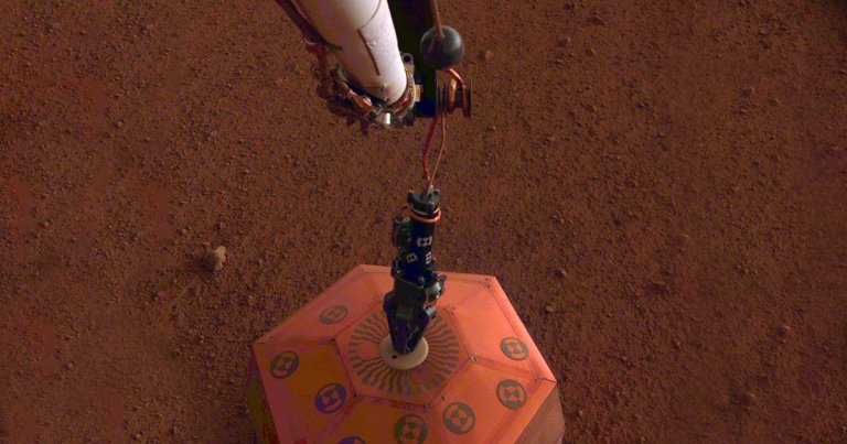 NASA's InSight lander just successfully placed its seismometer five feet from itself onto the surface of Mars.