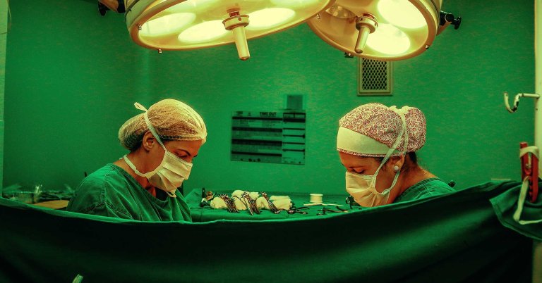 A New Spray Gel Helps Kill Tumors Left Over From Cancer Surgery