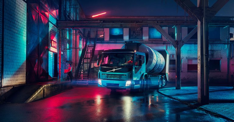 Volvo's new electric truck is about to deploy on the streets of Hamburg, Germany. And they could beat Tesla's semi to the punch.