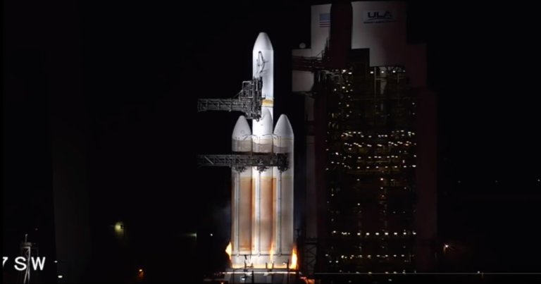 Mission control was forced to abort a spy satellite launch aboard a Delta IV Heavy just seconds before the rocket achieved liftoff.