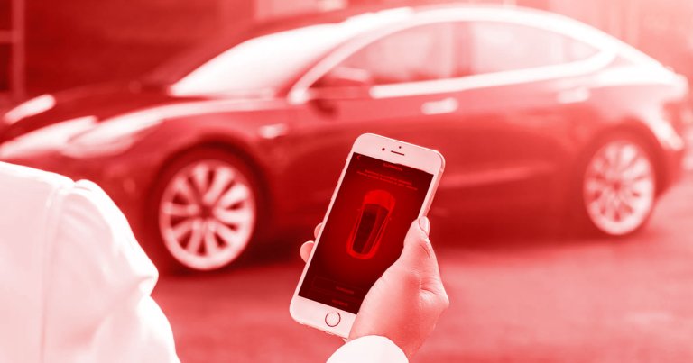 Elon Musk: Regulators Approved Tesla “Remote Control” Feature