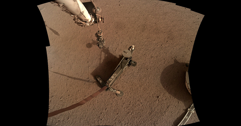 NASA’s InSight Mars Lander Tries to Start Digging, But Hits Snag