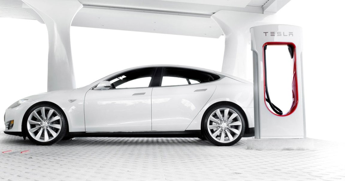 Elon Musk's electric car maker Tesla has purchased Maxwell, a battery and ultracapacitor company, in a reported $200 million deal.