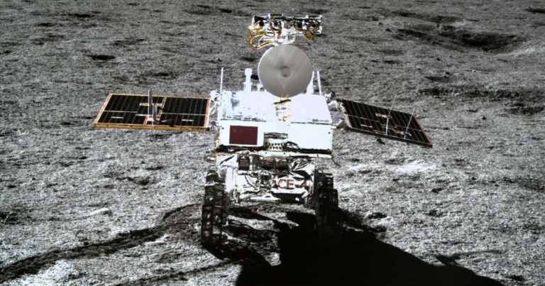 On Wednesday, the head of China's National Space Administration announced that China plans to construct a research station on the Moon within ten years.