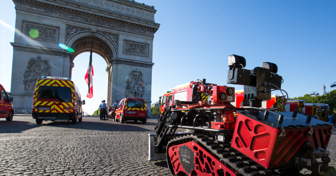 When the Notre Dame blaze got too dangerous for humans to continue battling, the Paris Fire Brigade called in a firefighting robot named Colossus.