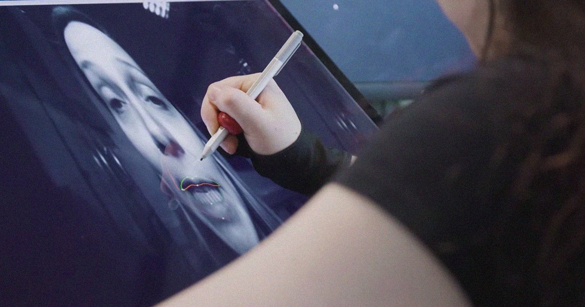 Amazing Tech Turns You Into a CGI Character In Real Time