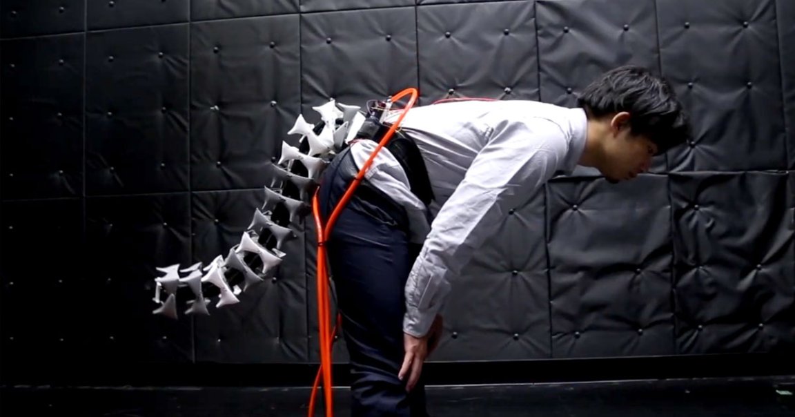 Engineers built a robot tail called Arque that could help people balance, lift heavy loads, or at least make VR games more immersive.