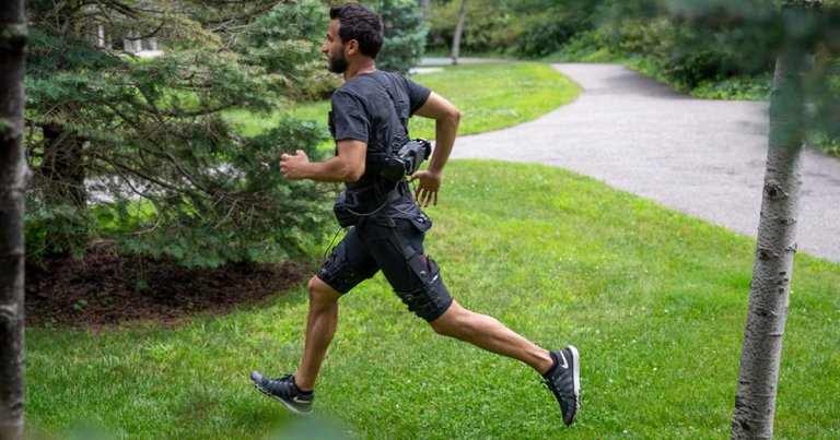 Researchers from Harvard's Wyss Institute developed a pair of stride-enhancing, wearable robotic shorts to make walking easier.