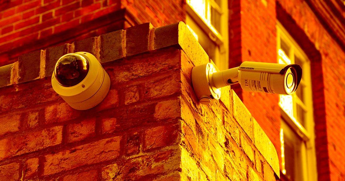 The U.K. has new surveillance CCTV cameras that can read people's lips, and privacy-focused government watchdogs are not happy about it.