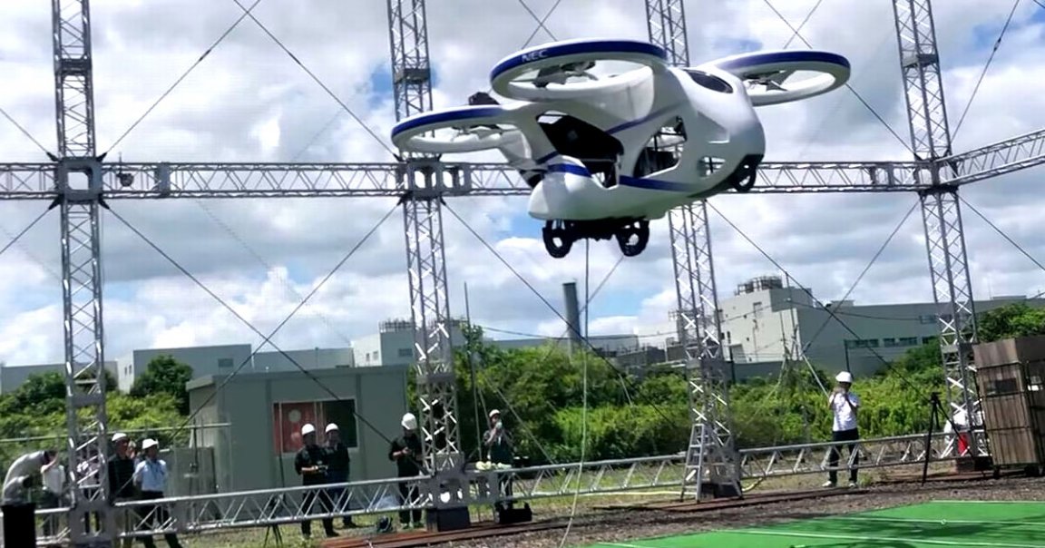 A flying car created by Japanese electronics maker NEC Corp. and startup Cartivator just hovered 10 feet off the ground for a full minute.