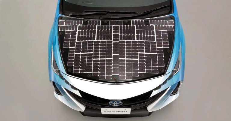 Japanese auto giant Toyota has partnered with a local energy company to test a Prius hybrid that's almost entirely covered in solar panels.