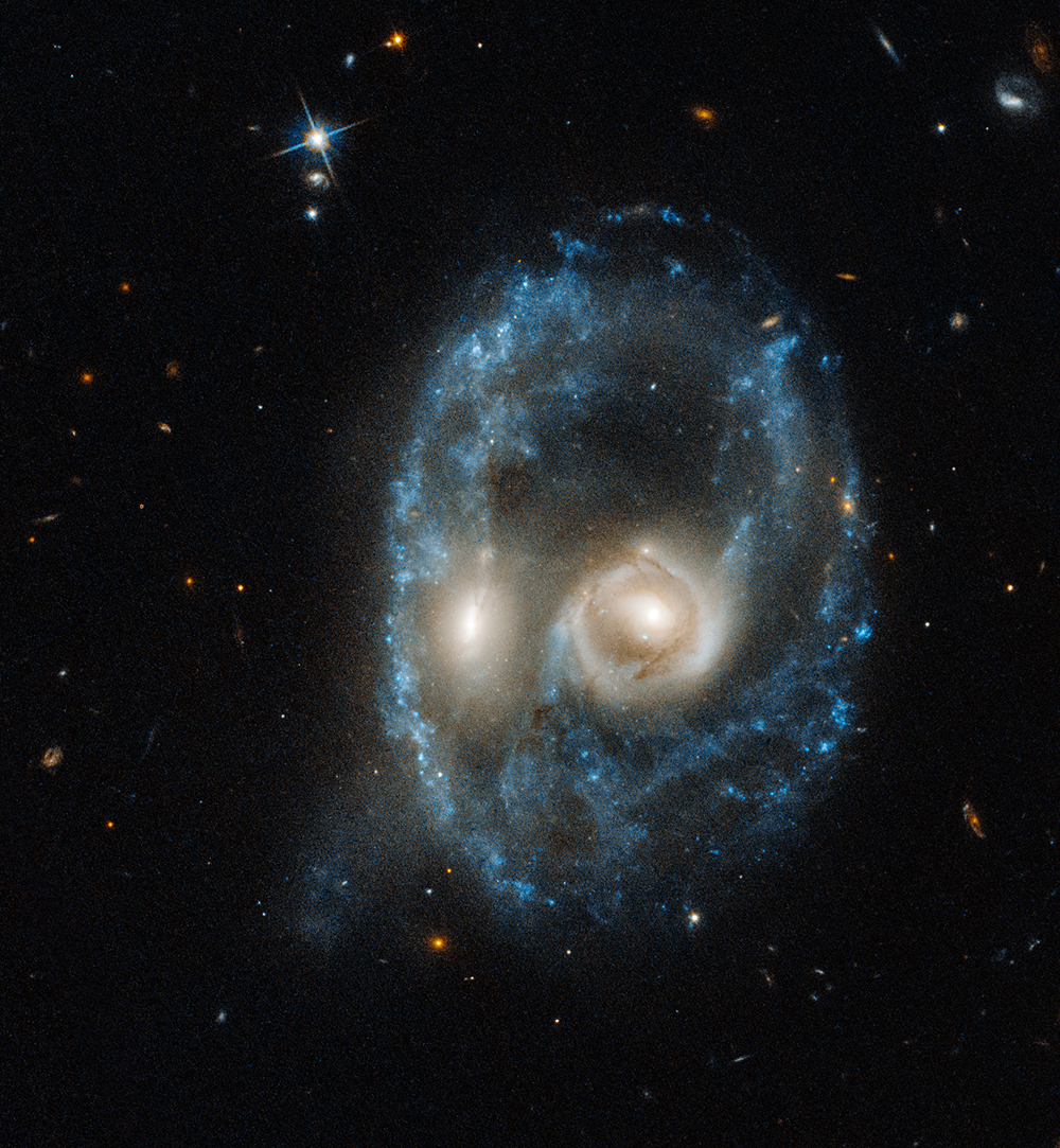 nasa-halloween-colliding-galaxies-ghostly-face
