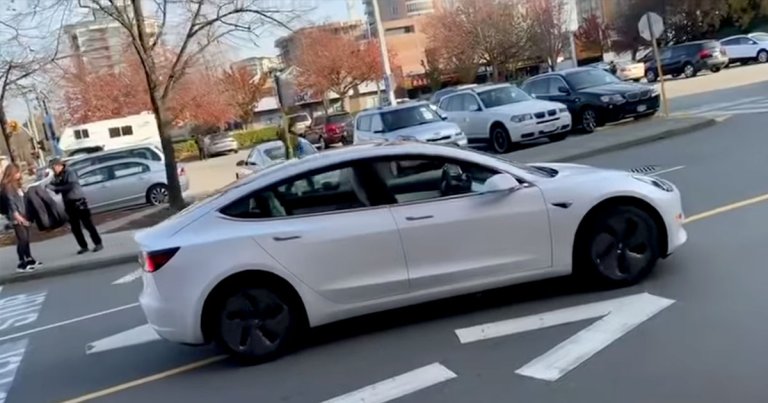 A video has surfaced showing a driverless Tesla moving at a brisk pace through a mall parking lot — on the wrong side of the road.