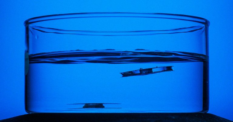 Researchers have created an unsinkable metal by using lasers to etch an air-trapping pattern onto an aluminum structure's surface.