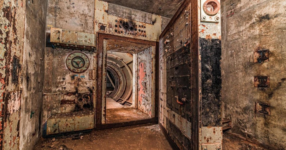 A decommissioned nuclear missile silo in Arizona just went on sale for $395,000, in case you’re in the market for a doomsday bunker.