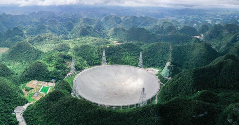 Experts say that China is becoming the new international leader in the hunt for extraterrestrial life. They hope for newfound international cooperation.